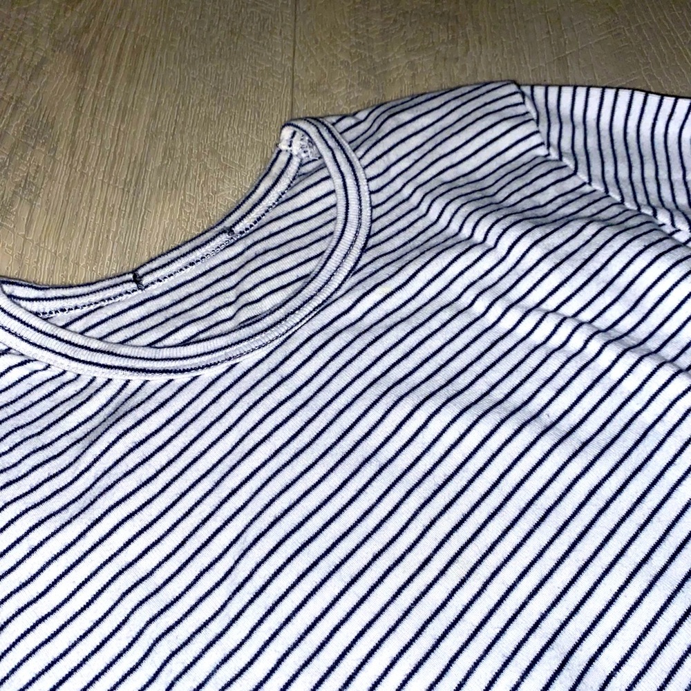 🤍BRANDY MELVILLE Striped Long Sleeve Shirt🤍